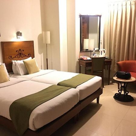 Nani Hotels & Resorts Kollam Bagian luar foto