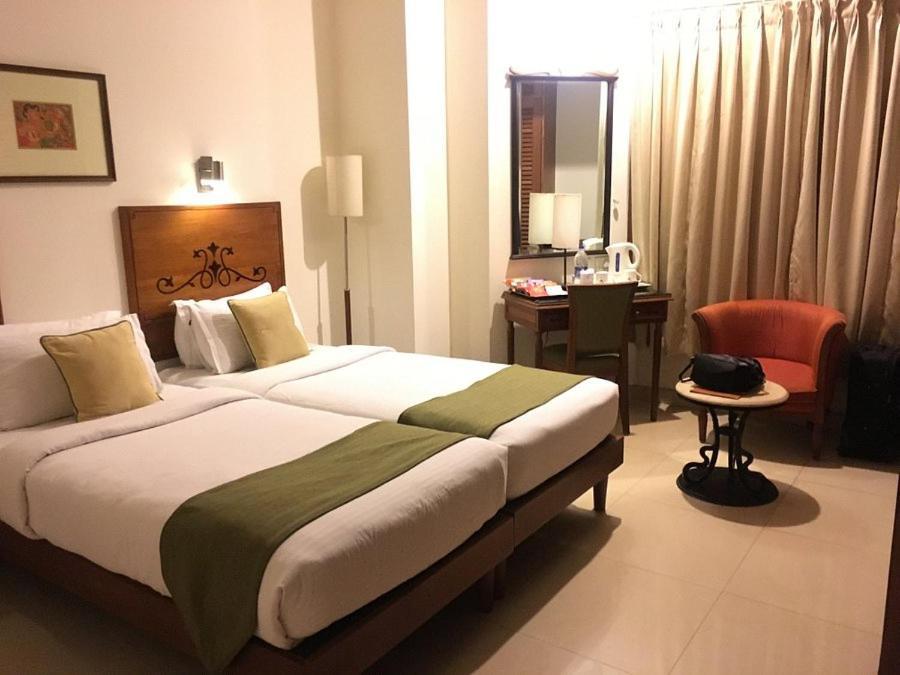 Nani Hotels & Resorts Kollam Bagian luar foto